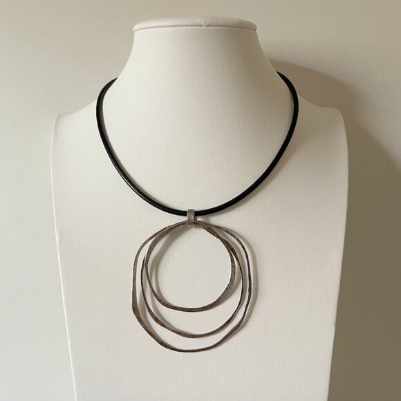 925 Sterling Silver Silpada Hammered Concentric Circles Pendant Necklace - Picture 1 of 4
